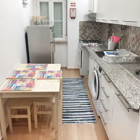 Lisbonrooms4u (adults Only) 3* ליסבון