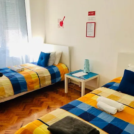 Lisbonrooms4u (adults Only) בית הארחה ליסבון