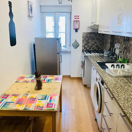 Lisbonrooms4u (adults Only) Penzion 3*