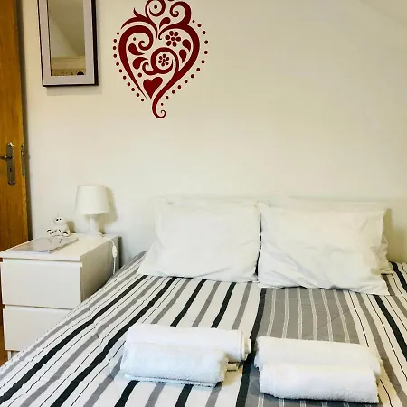Lisbonrooms4u (adults Only) בית הארחה 3*